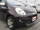 ☆根強い人気1.0リッターコンパクトのパッソが入庫いたしました☆買取女性1オーナー☆上級グレードのプラスハナです☆ポート下保管車でしたんのでルーフやボンネットもツヤツヤ☆現車確認、試乗、大歓迎です☆
