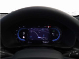 Google アシスタントを呼べば、友人や家族、会社の同僚への連絡や、車内環境の調整も思いのまま。ルート案内やエンターテイメント機能を利用する際も、ステアリングから手を離す必要はありません。