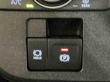 安全安心な走行のために、納車前には小さなクルマを知り尽くしたエキスパートが基本性能に関わる機能や状態を徹底的に点検しています。