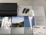 新車時の取扱説明書一式&保証書&キーレスキー&times;2個でございます♪
