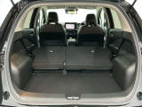 リアシートを倒せば広々ラゲッジの完成です♪ 大きなお買い物も安心です。