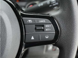 ◆アダプティブクルーズコントロール◆予め設定した車速内でクルマが自動的に加減速。前走車との適切な車間距離を維持しながら追従走行します。【LKAS】車線維持支援システムでステアリング操作を支援。