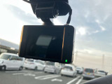 ドライブレコーダー装備になります。