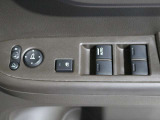 運転席のスイッチ類です。
