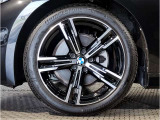 アウトバーンでの走行を見据えたBMWのブレーキシステムはもしもの時にもいち早くマシンを停止してくれます。