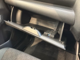 専門業者にて内外装のクリーニングを実施しております!
