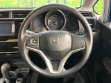 【ステアリングスイッチ】運転中、前方から目線をそらすことなく、オーディオ等の操作が可能な便利機能!安心&快適なドライブを演出してくれます♪