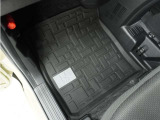 ◆オールシーズンマット◆濡れた靴の水、汚れなどからフロアを守ってくれます。アウトドアやレジャーでもシーン選ばずお手入れ簡単です。