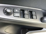 パワーウインド・電動格納付きドアミラースイッチは、運転席ドアに集中☆
