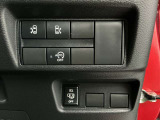 運転席スイッチ部 人気装備の両側オートスライドドア付きで、とっても便利です!!