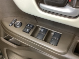 車両状態に関しては1台1台、お客様に詳細にお伝えします。現車確認ももちろん他店の在庫に関しては写真などで車両状態を包み隠さずお伝えさせていただきます。お気軽に店舗スタッフまでご相談下さい。