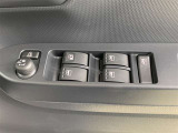 パワーウインドウスイッチ、いたずら防止・挟みこみ防止に、ウインドウロックスイッチを使用ください。便利な電動可倒式ミラースイッチ