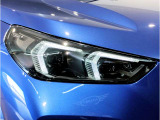 BMWのオートライトは積極的にライトをつけることにより、自車の存在を周囲に向けアピールいたします。それは安全性への配慮でもあります。