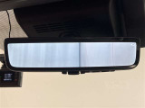後方確認をミラーではなくカメラ映像で確認出来るデジタルインナーミラーを搭載!荷物があり、後方確認が出来ない時や雨天時などにとても便利☆