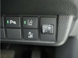 ◆障害物センサー◆車庫入れの時などに近くに障害物がある場合、障害物までの距離を音で知らせてくれます。
