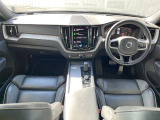 XC60 B6 AWD Rデザイン 4WD 