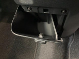 お客様にぴったりなおクルマをお選びいただけますように様々な展示車をご用意致しております!ダイハツの軽自動車だけではなく、他メーカー車やコンパクトカー・ミニバンなども数多く取り揃えております!