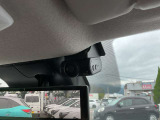 フロント&車室内ドライブレコーダーです