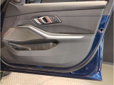 【BMW認定中古車】BMWのご購入はぜひBMW正規ディーラーで!メーカー基準の納車前点検整備を全車実施。規定整備を実施された車両にのみ付帯出来る全国保証。