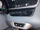 運転の操作性、快適性、など全ては、シートポジションから始まります。シートメモリーは、重要な機能です。