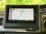 最新の地図情報を搭載しており、スムーズなナビゲーションを実現。視認性の高い表示で、運転中の確認も容易です。