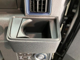 品質へのこだわり!フロアマットやシートなど車内をキレイに清掃し、ニオイや汚れなどを徹底的にクリーニングしてもらっております。室内はピカピカです☆