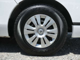 タイヤサイズは195/80R15