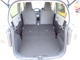 ◆定員乗車時のカーゴルームです。普段のお買い物の荷物やたくさんの収納が可能です。