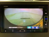 リアカメラ付で、後方をナビ画面で確認。車庫入れも安心です。もちろん、バックギアと連動しています。