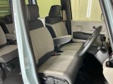 当車両は、次のお客様に気持ちよくお乗りいただくため、専門スタッフによる【徹底シートクリーニング】を施工済みです!