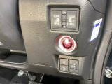 ヘッドライトレベリング機能で、重い荷物を積んだ時の光軸調整ができます。また両側パワースライドドアです