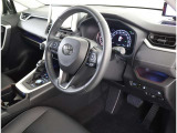 ドライバーに寄り添う快適な操作フィールをもたらすステアリングです。