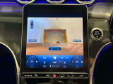 オフロード機能、車両の真下を映し出すことができます。