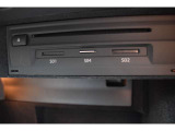 グローブボックス内にあるCD・SD挿入口