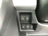 各種スイッチ類はこちらにレイアウトされています。