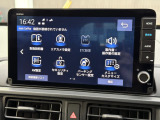 使いやすく、見やすいナビモニター。オーディオ操作もタッチパネルで簡単楽々。