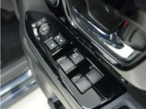 ◆パワーウィンドウスイッチ◆運転席から全席の窓の開閉操作を行うことが出来いつでも換気ができます!