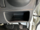 お客様にぴったりなおクルマをお選びいただけますように様々な展示車をご用意致しております!ダイハツの軽自動車だけではなく、他メーカー車やコンパクトカー・ミニバンなども数多く取り揃えております!