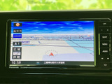 鮮明な地図表示で、運転中のルート確認が容易。スムーズなナビゲーションをサポートします。