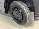 安全・安心な走行のために、納車前にダイハツのクルマを知り尽くしたエキスパートが基本性能に関わる機能や状態を徹底的に点検。消耗部品の交換など法定12ヶ月点検相当の点検・整備を実施しております。