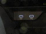USB充電用端子。