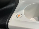 品質へのこだわり!フロアマットやシートなど車内をキレイに清掃し、ニオイや汚れなどを徹底的にクリーニングしてもらっております。室内はピカピカです☆