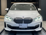 【キドニーグリル】BMWの代名詞。一目見ただけでBMWであると認識できる確固たるアイコンとして存在感を放ちます。キドニーグリルは80年以上続く伝統の形でございます。変わらないこだわりのデザインです
