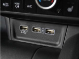 ◆USBチャージャー◆使いやすい場所に装備されています。