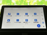 高機能なナビゲーションシステムで、スムーズなカーナビゲーションを実現します。目的地設定も簡単で、運転中でも安全に操作可能です。