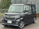 人気の軽自動車N-BOXカスタム入荷しました!室内ひろびろ・走りもキビキビ・燃費も良いからお財布にやさしい。ホンダN-BOXを選んで下さい!