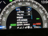 さまざまな安全装備でドライバーと同乗者をしっかりサポートできます。