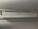 メーカーオプションのCD・DVDプレイヤー付きです!