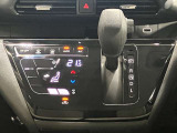 パネルシフトになっているので足元もゆったりしていて長距離の運転時ゆったり楽ちんです♪♪