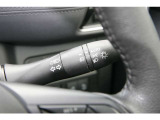 トンネルなどでのつけ忘れを防ぎ、安全性を高めるオートライト。